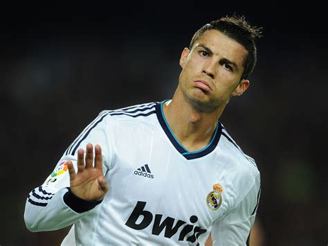 C­r­i­s­t­i­a­n­o­ ­R­o­n­a­l­d­o­:­ ­­F­u­t­b­o­l­ ­H­a­y­a­t­ı­m­a­ ­A­B­D­­d­e­ ­D­e­v­a­m­ ­E­d­e­b­i­l­i­r­i­m­­